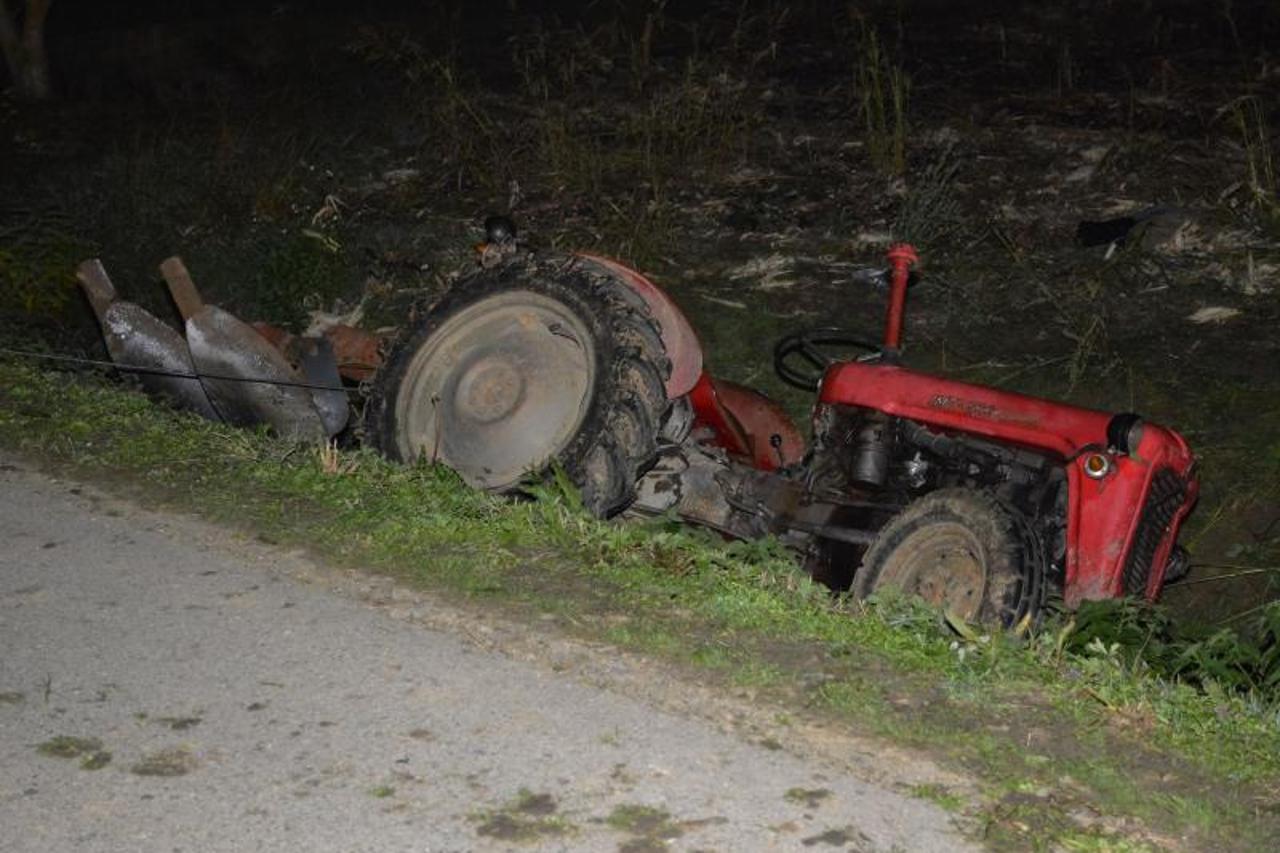 Poginuo traktorist