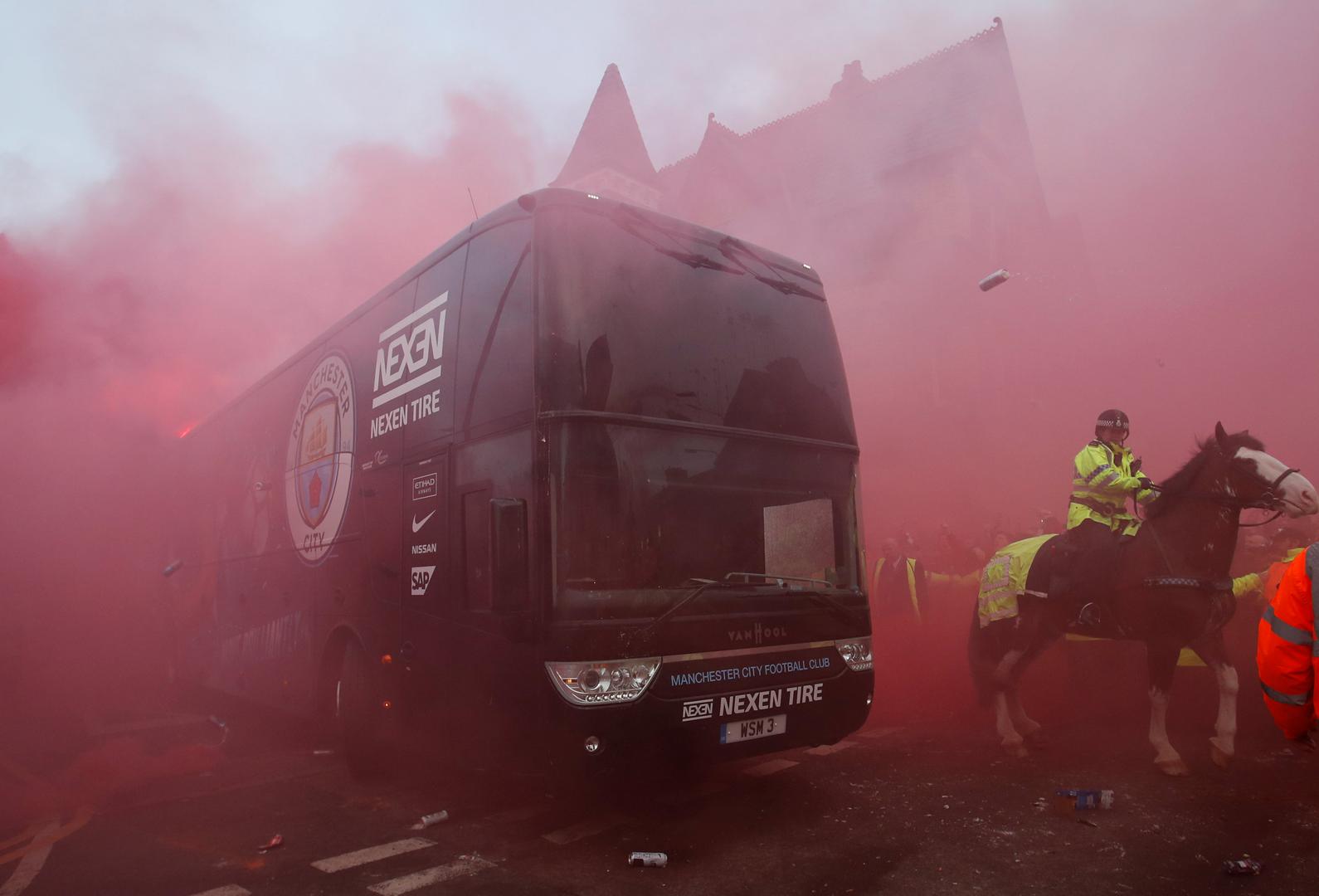 Huligani iz Liverpoola napali su sinoć autobus s igračima Manchester Cityja uoči utakmice četvrtfinala Lige prvaka