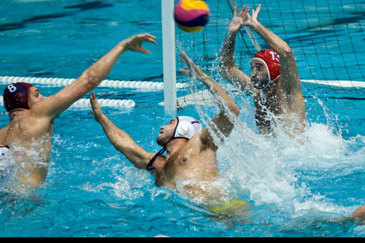 \'27.11.2010., Mladost, Zagreb - Triglav Jadranska vaterpolo liga, 5. kolo, HAVK Mladost - VK Jug CO.  Andro Buslje, Vanja Udovicic, Josip Pavic Photo: Zeljko Hladika/PIXSELL\'