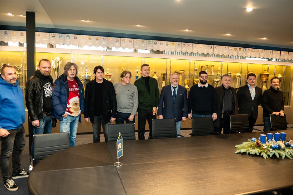 Zagreb: Okupljanje glazbenika povodom donatorskog koncerta Veliko purgersko srce u organizaciji Dinamove zaklade Nema predaje