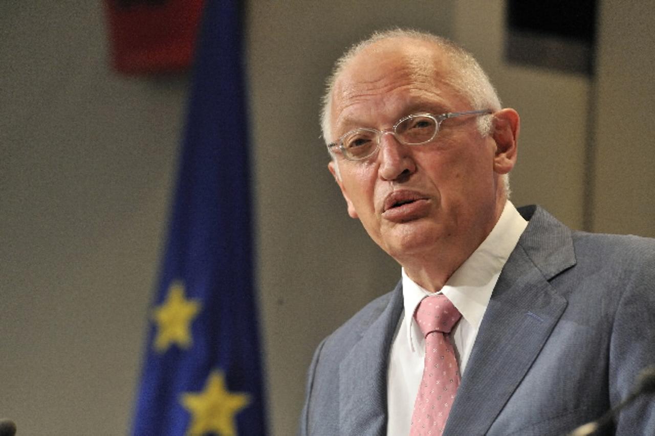 Günter Verheugen.jpg