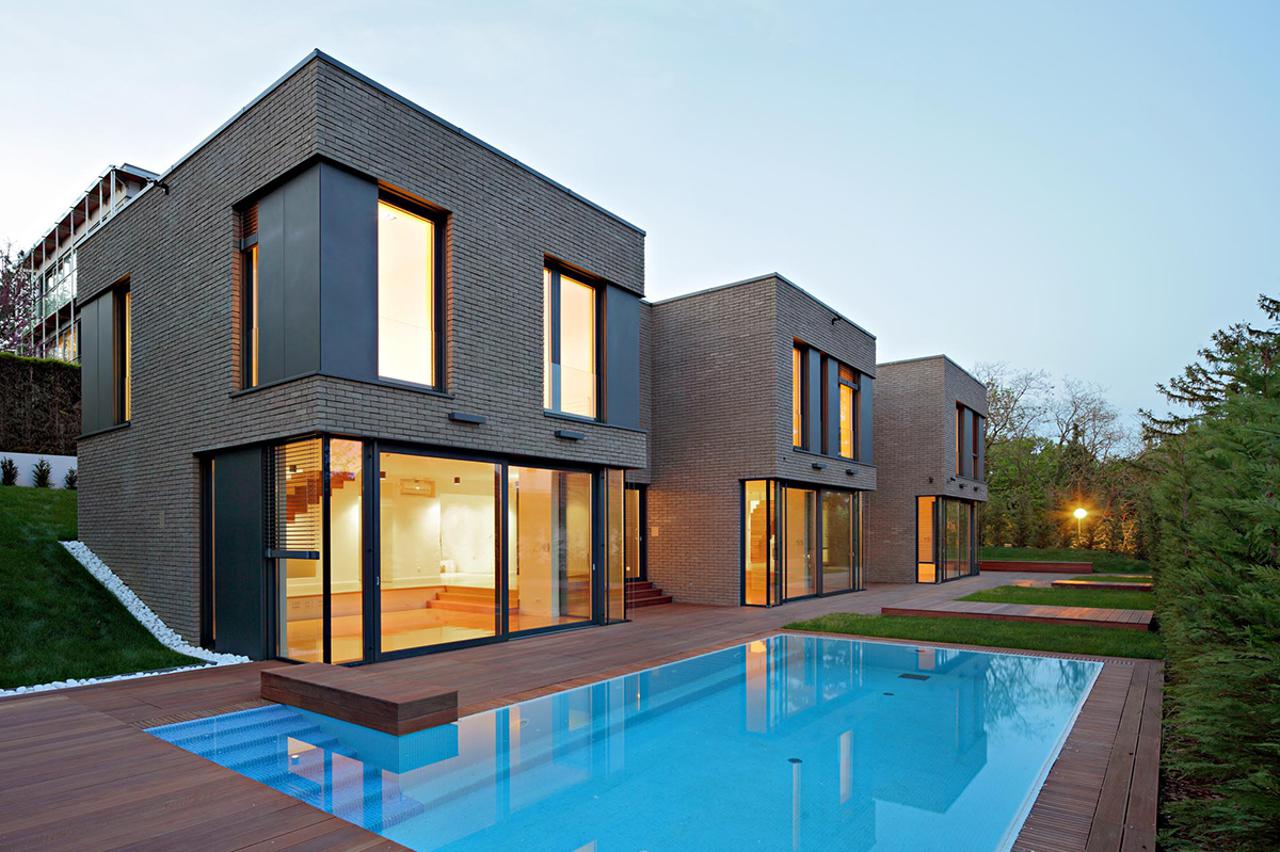 Viška kuća Issa Megaron