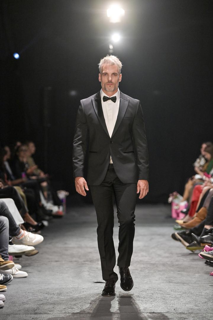 – Razvod me dosta pogodio jer sam ulaskom u brak sam sebi zadao "teret". Kako sam dijete rastavljenih roditelja, rekao sam si da neću dopustiti da moja djeca to proživljavaju. Ali kada vidiš da nešto ne ide, bolje je pustiti nego forsirati. Barem sam probao i dao sve od sebe – izjavio je Bubičić za Story.