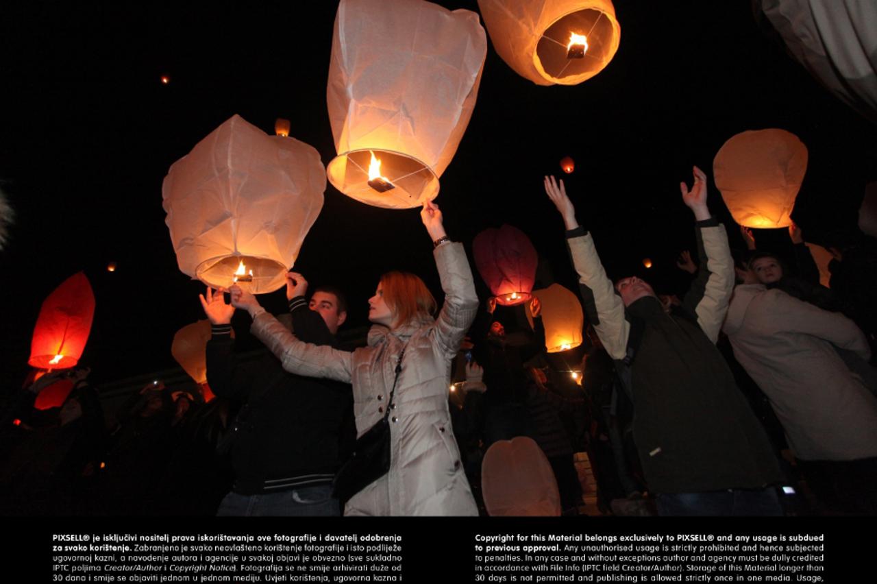 lampioni,zadar,forum,valentinovo,portal (1)