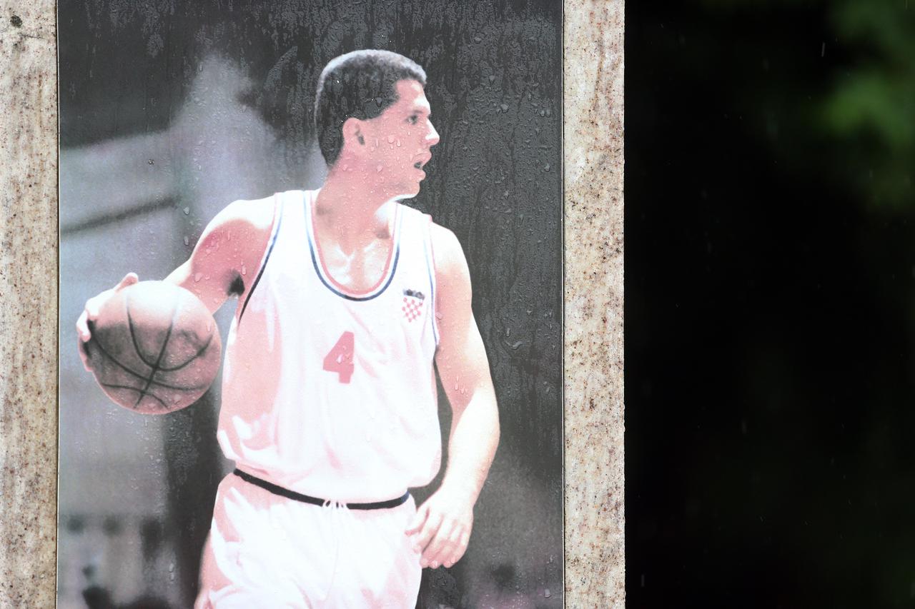 Dražen Petrović