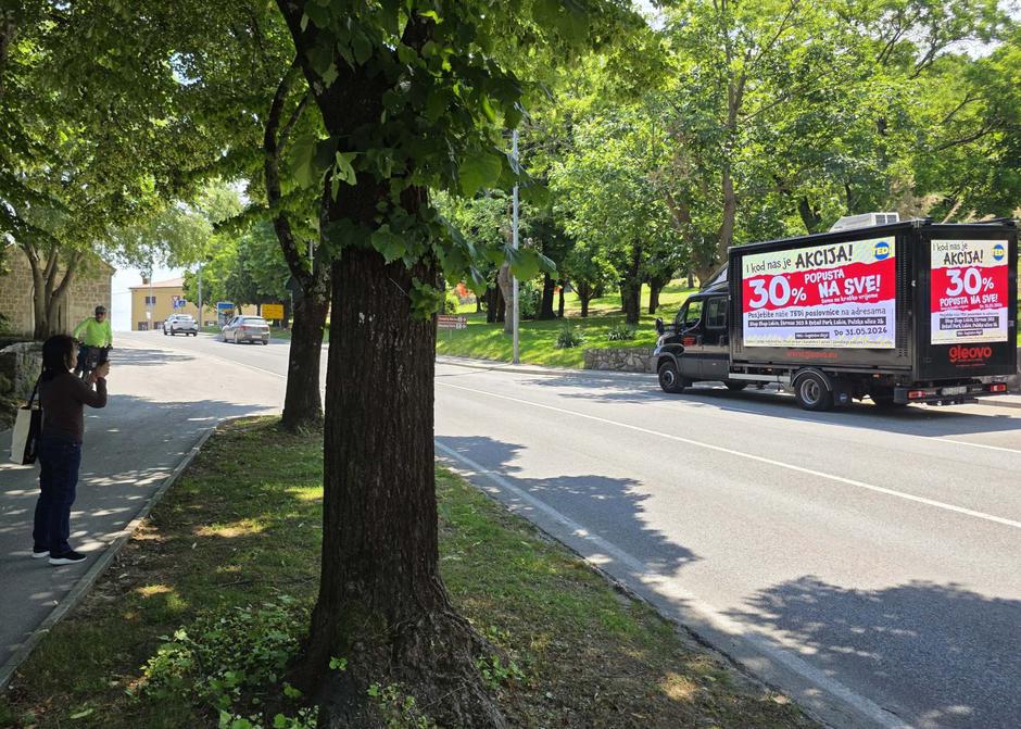 Photo: GLEOVO X TEDI - DOOH oglašavanje