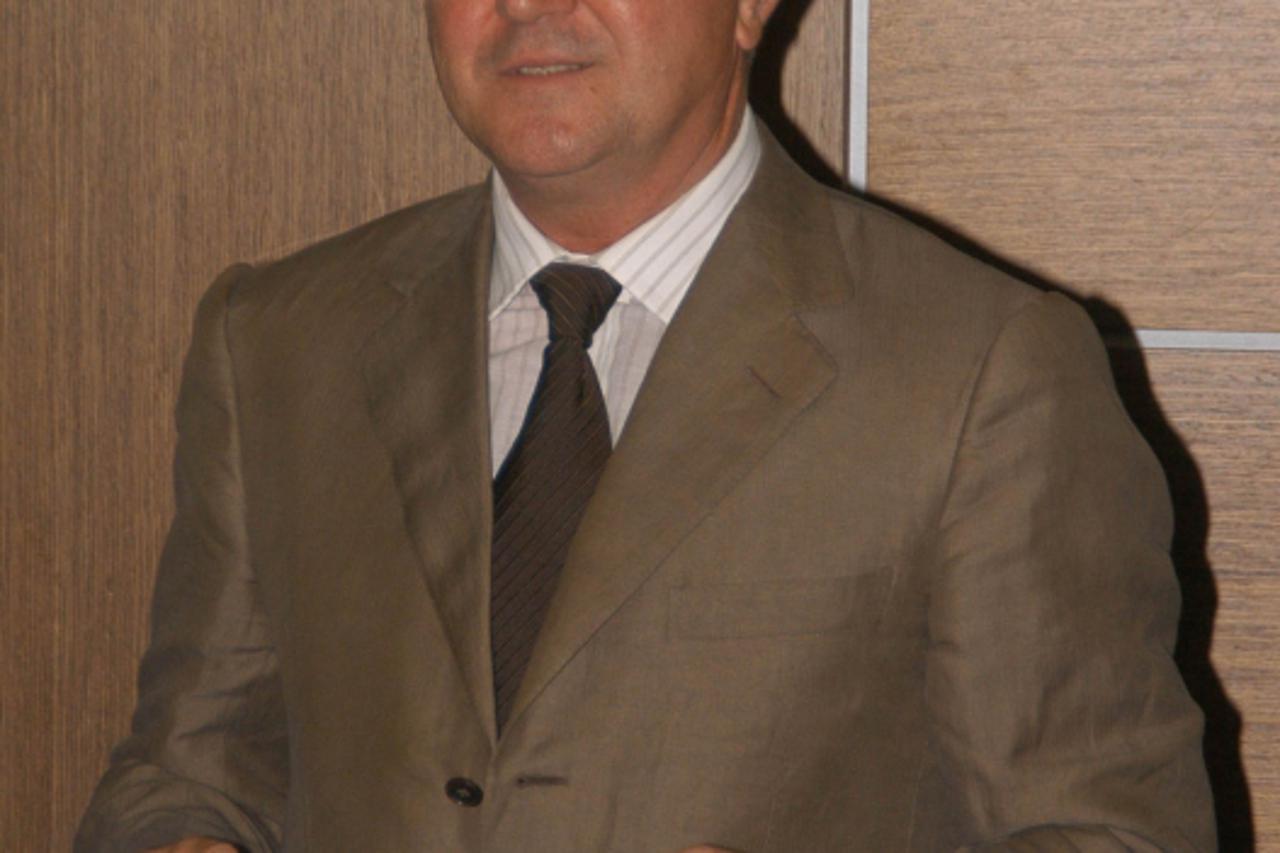 ante vlahović