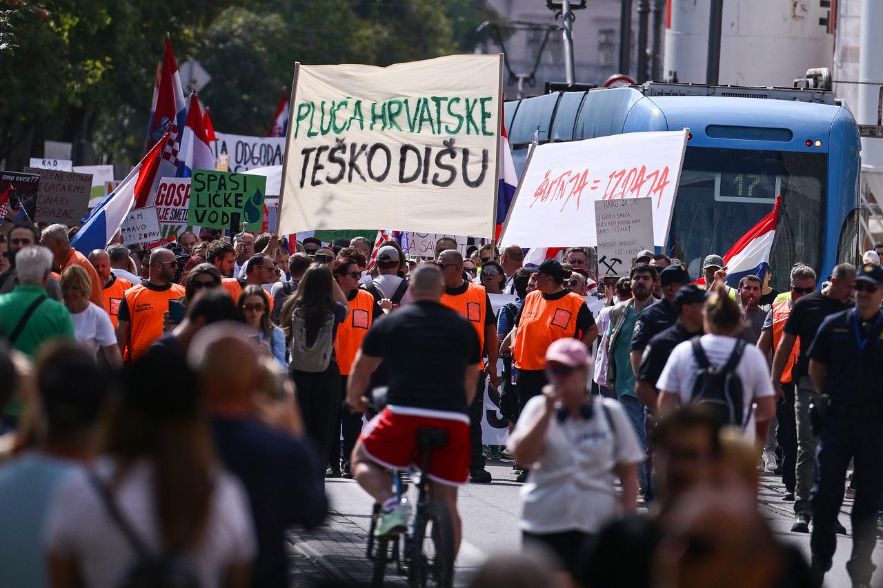 Veliki prosvjed u Zagrebu zbog zagađenja i opasnog otpada u Lici