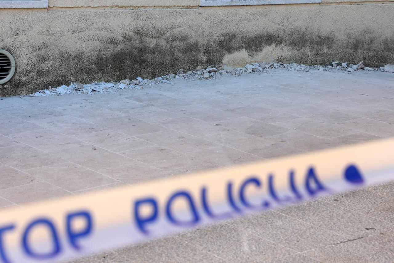 Šibenik: No?as pali komadi fasade na "starom pazaru"
