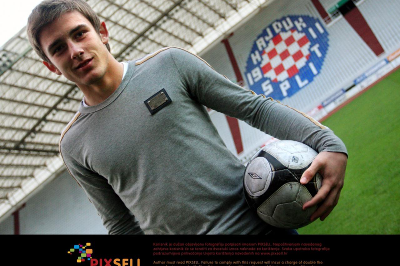 '22.11.2010., Split -  Sin bivseg igraca Hajduka Vilsona Dzonija, Ivan koji trenira u Hajduku Photo: Ivana Ivanovic/PIXSELL'