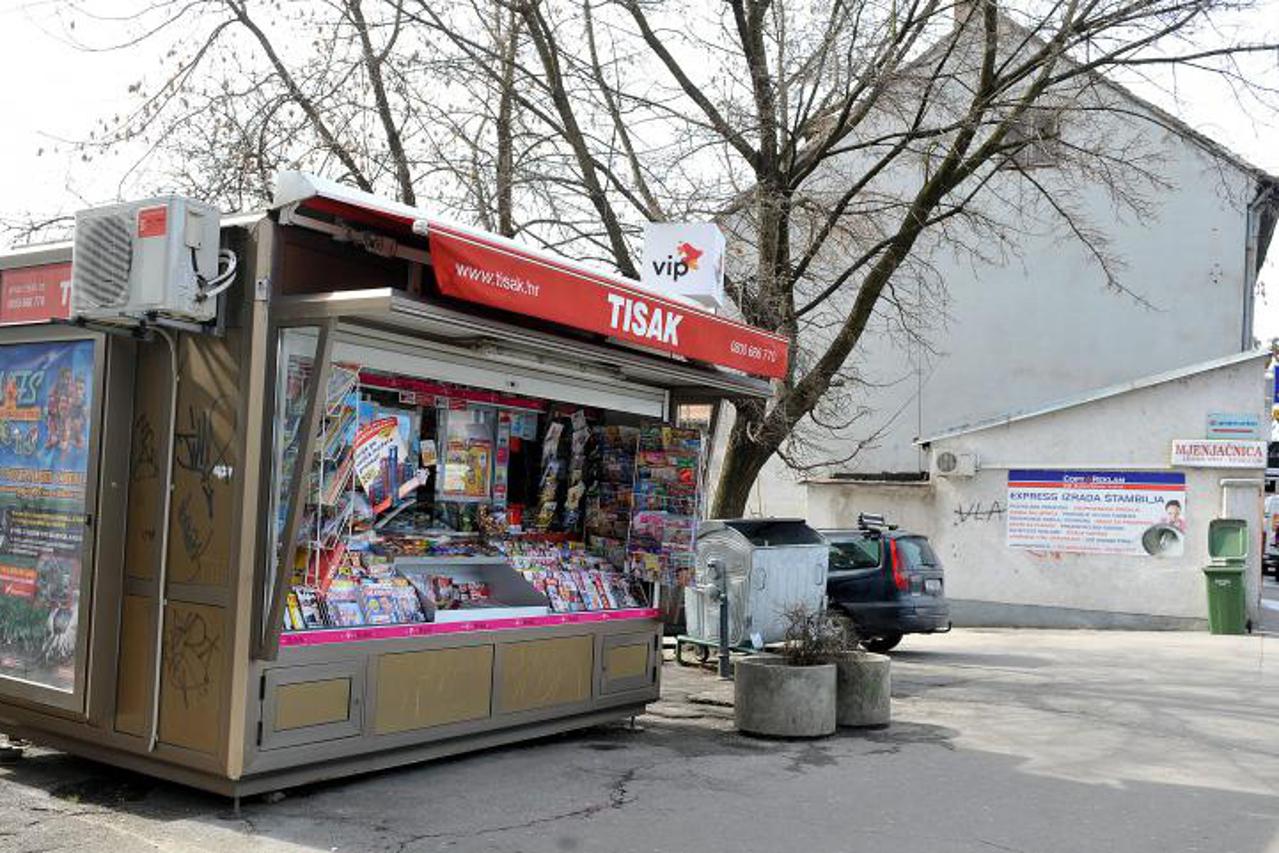 kiosk tiska