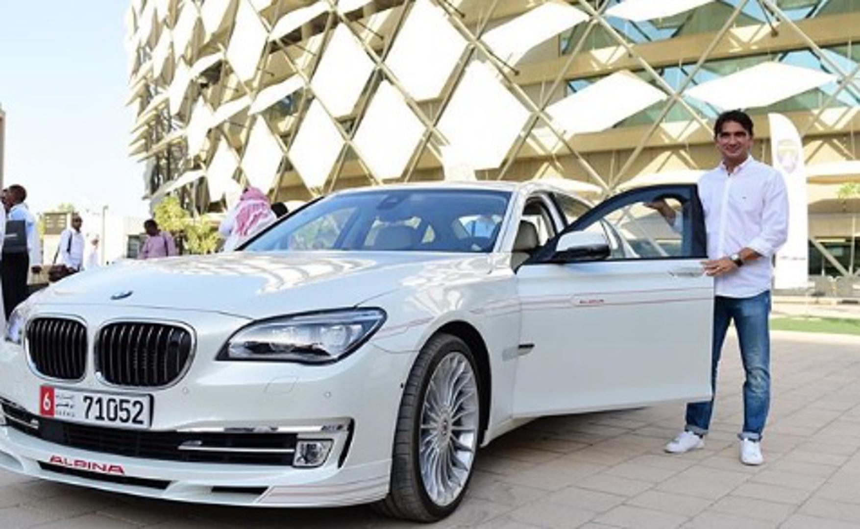 Izbornik Zlatko Dalić u Al-Ainu od vlasnika kluba dobio je bijeli BMW 715 vrijedan 350 tisuća kuna i još uvijek ga vozi