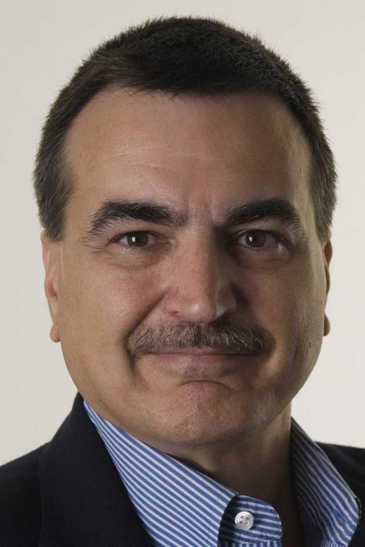 Keith Dayton predaje o radnoj etici, organizaciji i upravljanju