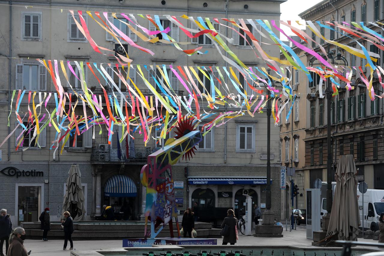 Rijeka: Karnevalsko ukrašavanje grada