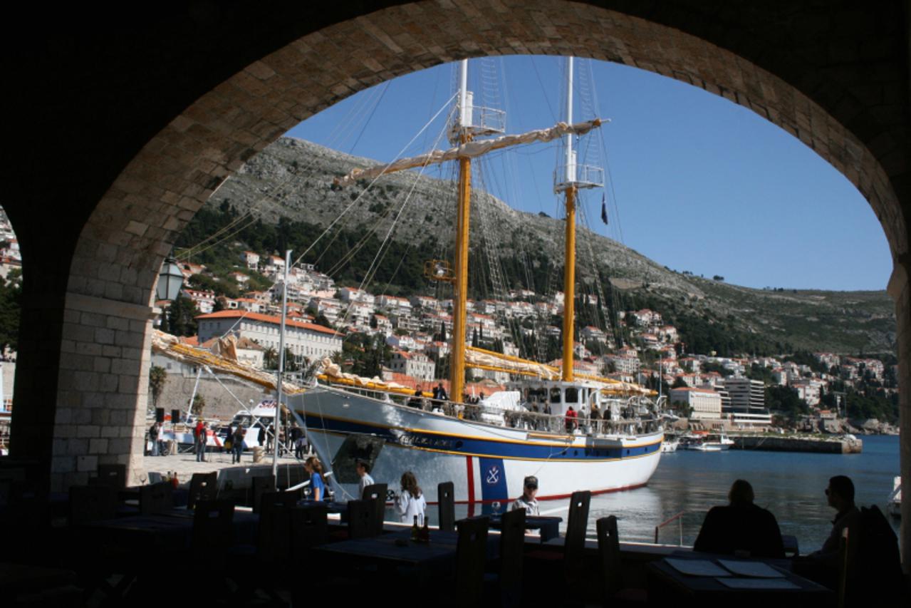 'brod5_emf_dal_070410'