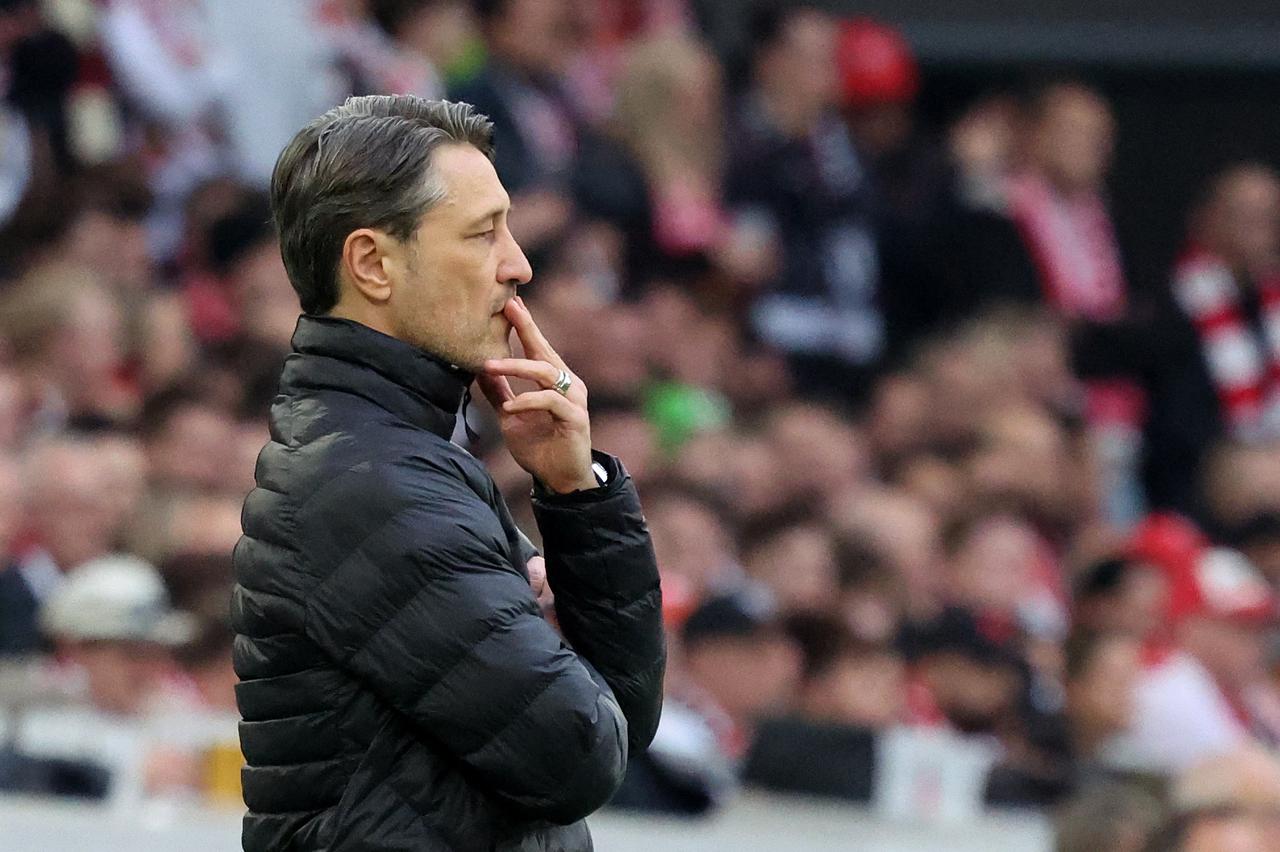 Bundesliga - VfB Stuttgart v Borussia Dortmund