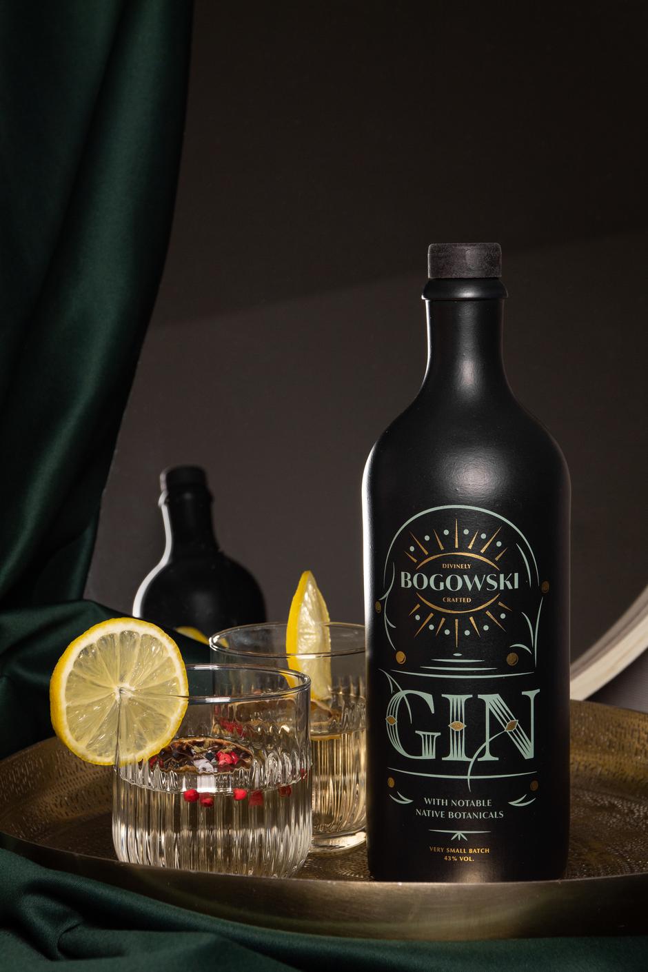 Gin Bogowski