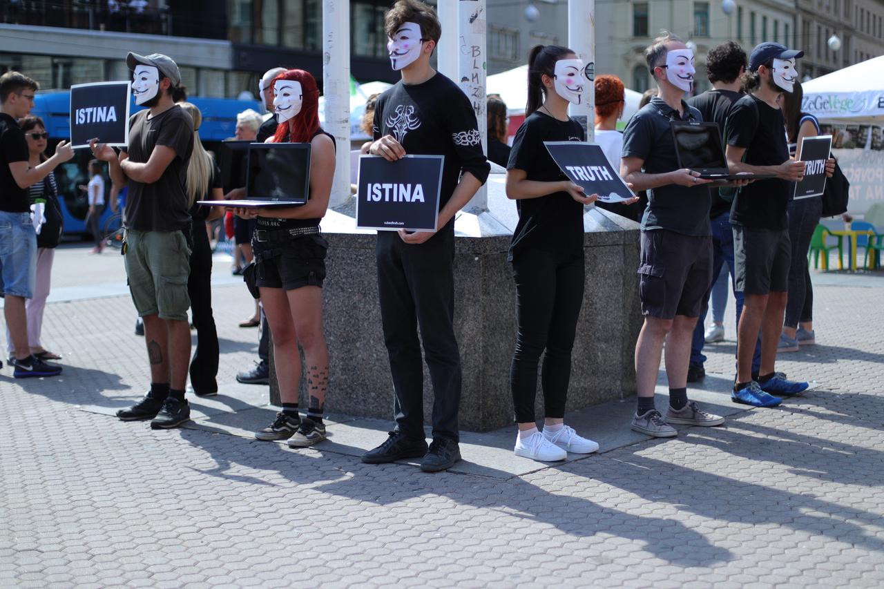Zagreb: Na Trgu bana Jelačića održan prosvjed za prava životinja u sklopu 11. ZeGeVege festivala