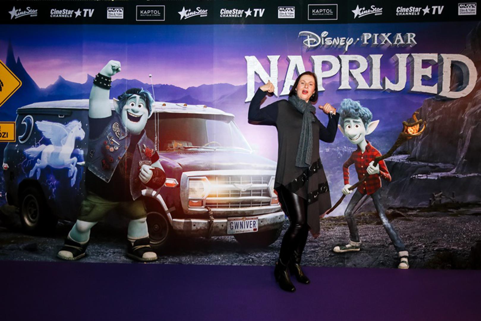 Kao i svaki sjajan film iz Disneyjeve i Pixarove radionice, i ovaj je prepun emocija i humora uz fenomenalnu glumačku ekipu.