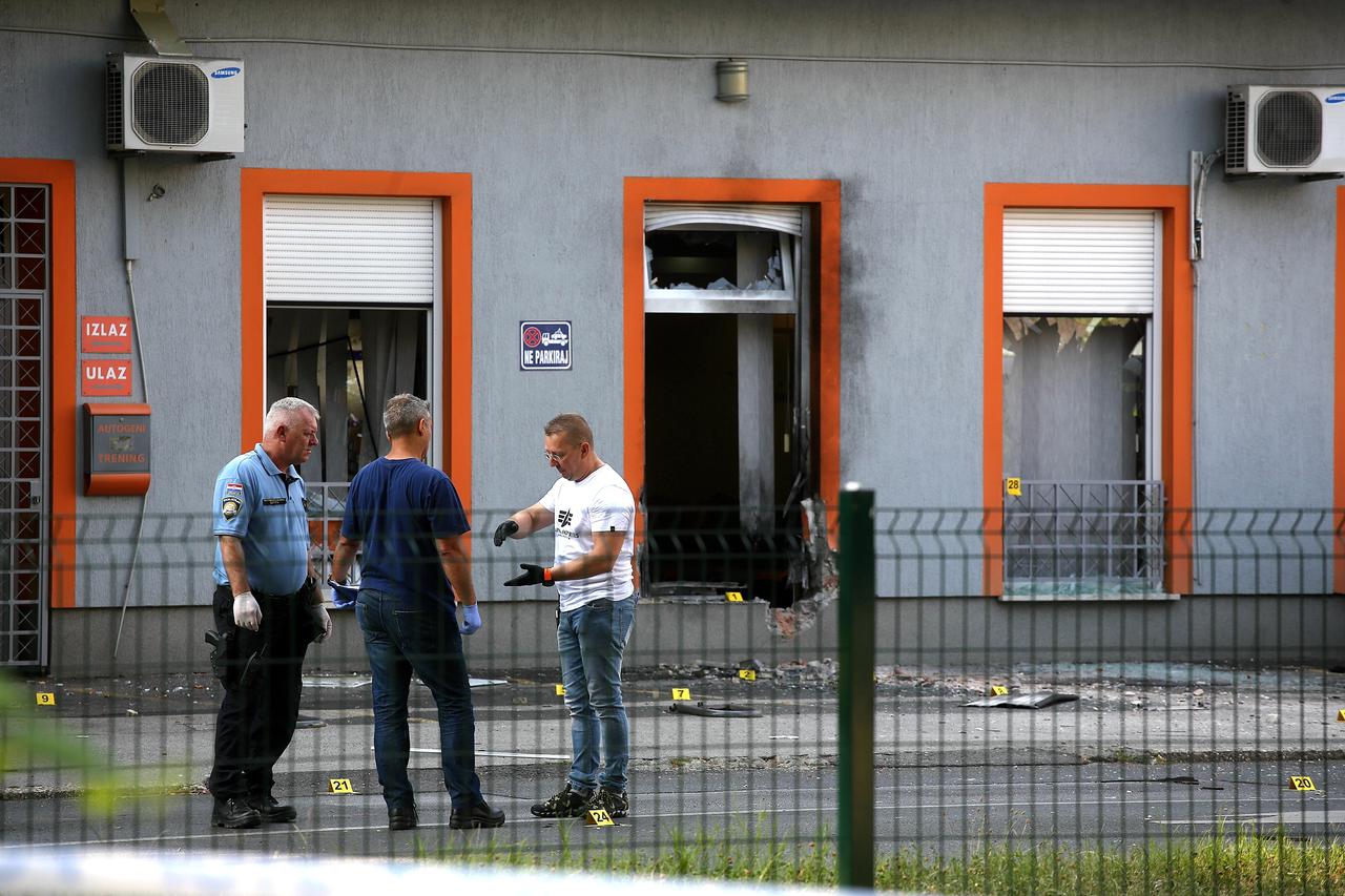 Policijski očevid u Adžijinoj ulici gdje je došlo do eksplozije