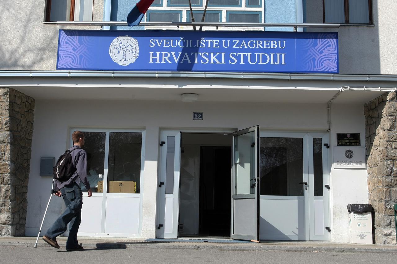 Hrvatski studiji