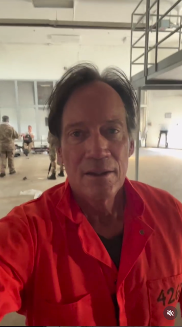 "Hollywoodu je dosta gubljenja novca na 'woke' filmovima. Ljudi su se zasitili, a studiji me ponovno počinju zvati", tvrdi glumac.