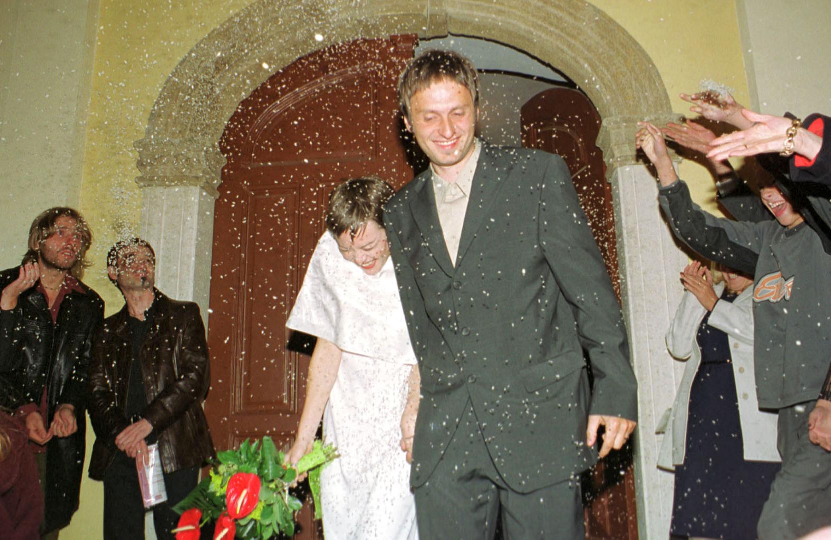 Pjevačica Jinxa, Jadranka Yaya Ivaniš  i Dubravko Ivaniš Ripper bračne zavjete su razmijenili 2001. godine ispred stotinjak uzvanika, a njihov 'bračni staž' dokaz je da su sjajan spoj.

