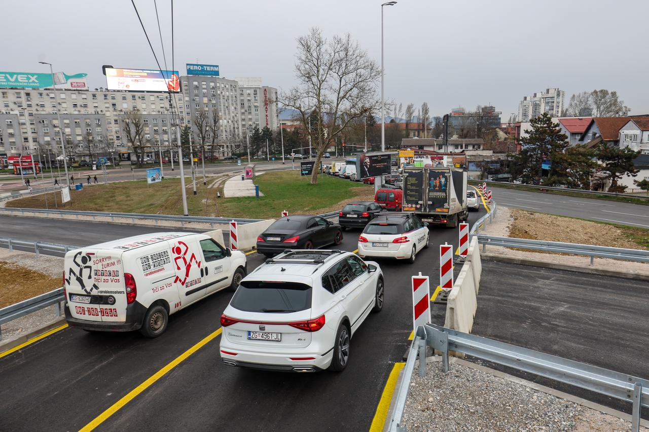 Zagreb: Nova regulacija prometa zbog sanacije Jadranskog mosta