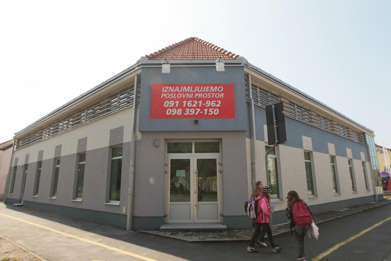 \'29.03.2011., Koprivnica - Napusteni poslovni prostori u sredistu grada. Photo: Marijan Susenj/PIXSELL\'