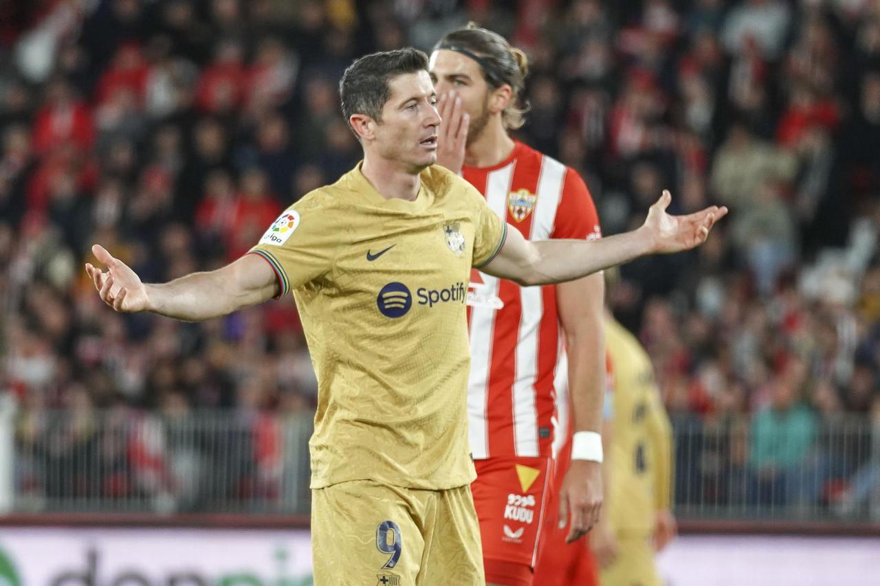 ALMERÍA-BARCELONA 22-23