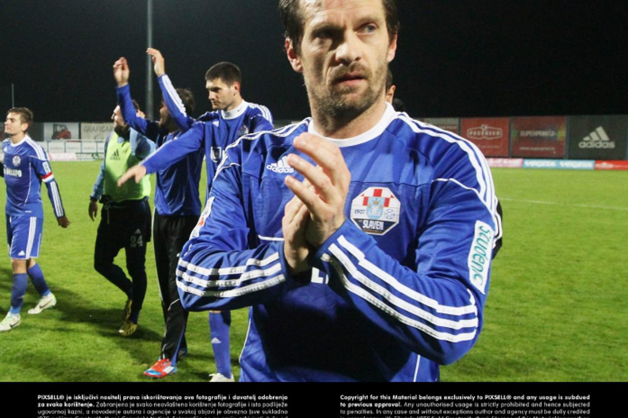 '04.10.2013., Gradski stadion, Koprivnica - MAXtv 1. HNL, 12. kolo, NK Slaven Belupo - NK Lokomotiva. Davor Vugrinec. Marijan Susenj/PIXSELL'