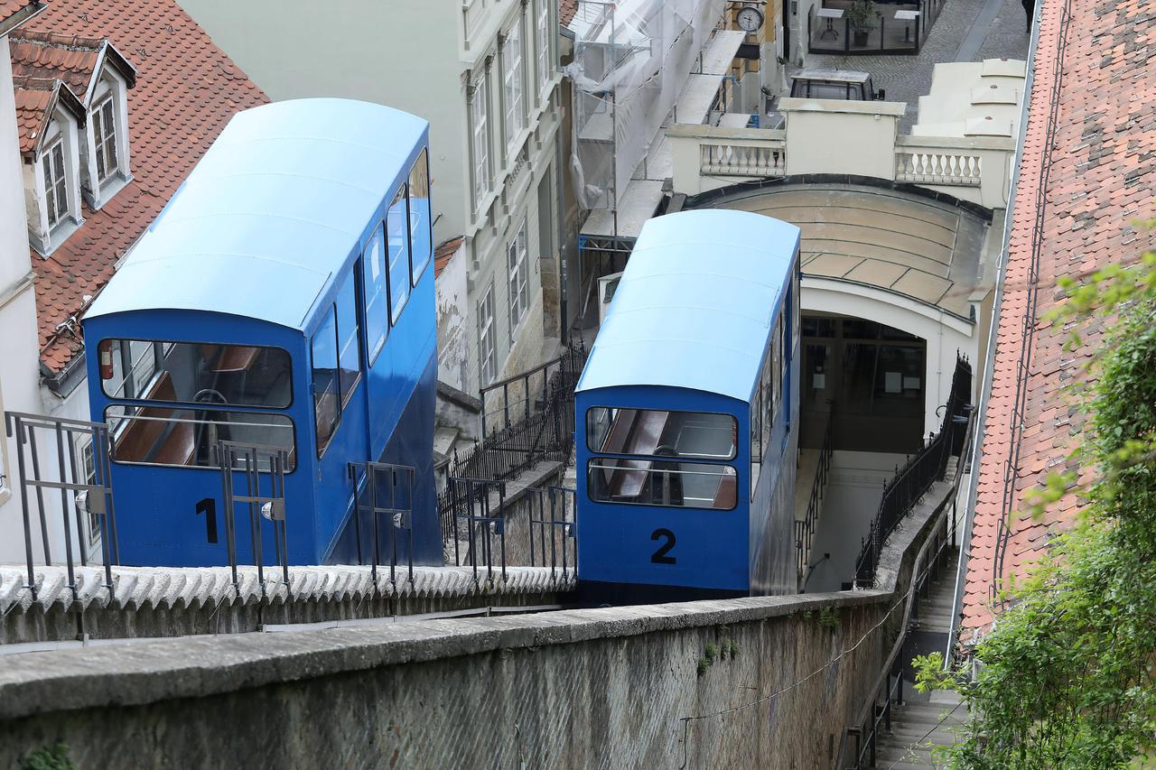 Zagreb: Nakon obavljenog godišnjeg održavanja uspinjača ponovno vozi