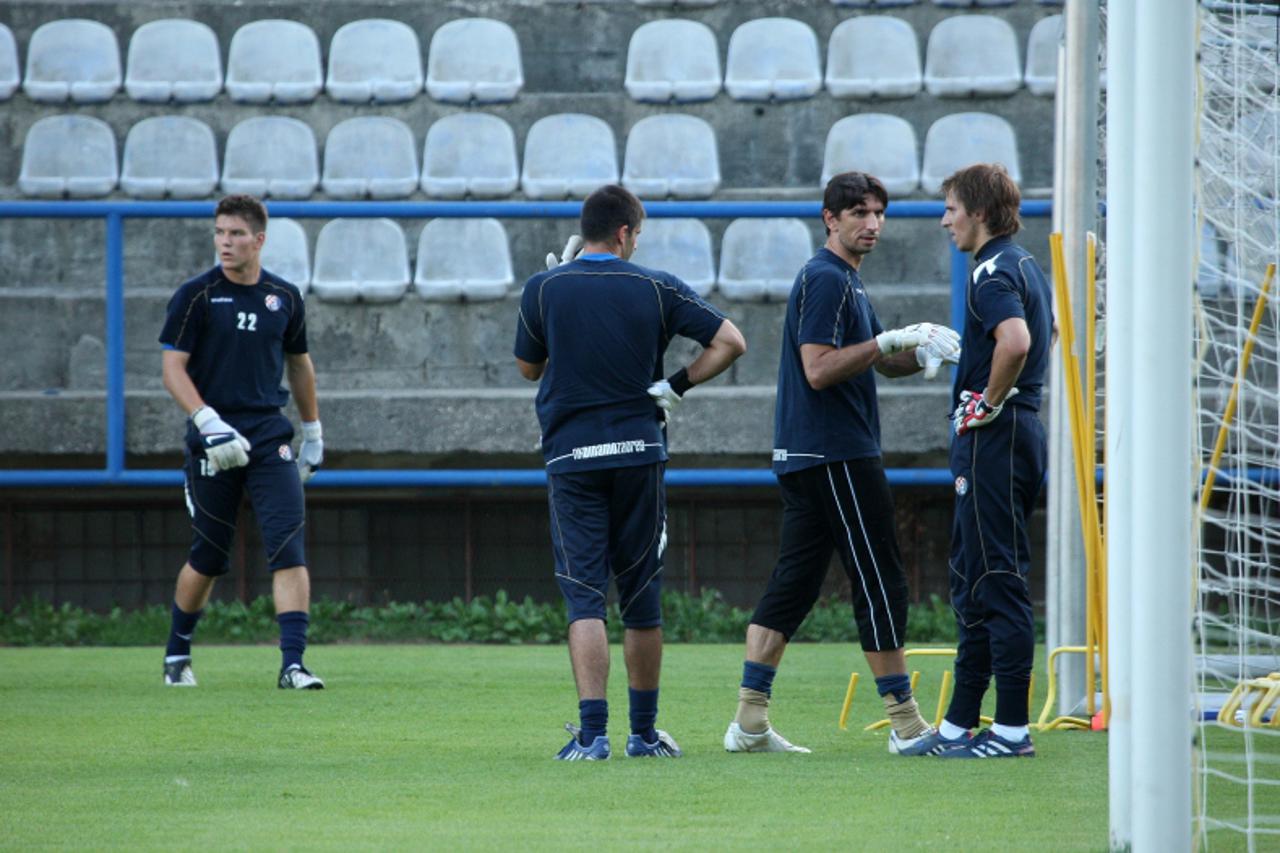 '21.07.2010., Maksimirska 128, Zagreb - NK Dinamo, igraliste Hitrec Kacijan. trening nogometnog kluba Dinamo bio je zatvoren za javnost. Dan nakon poraza u Novoj Gorici od NK Kopar 3-0 igraci odradjuj