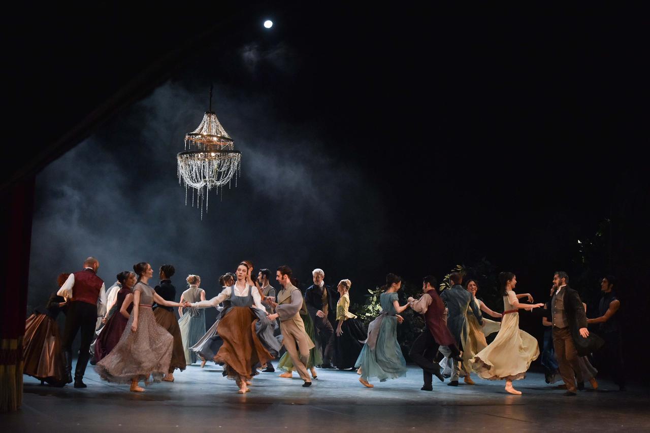 Zagreb: U HNK-u održana premijera baletne predstave "Ponos i predrasude"