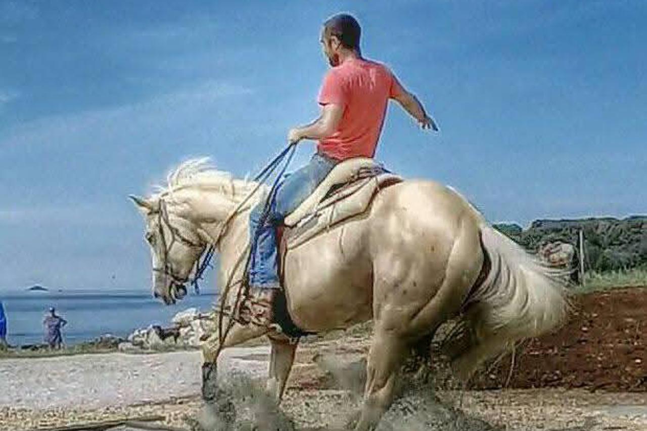 Preminuli veterinar