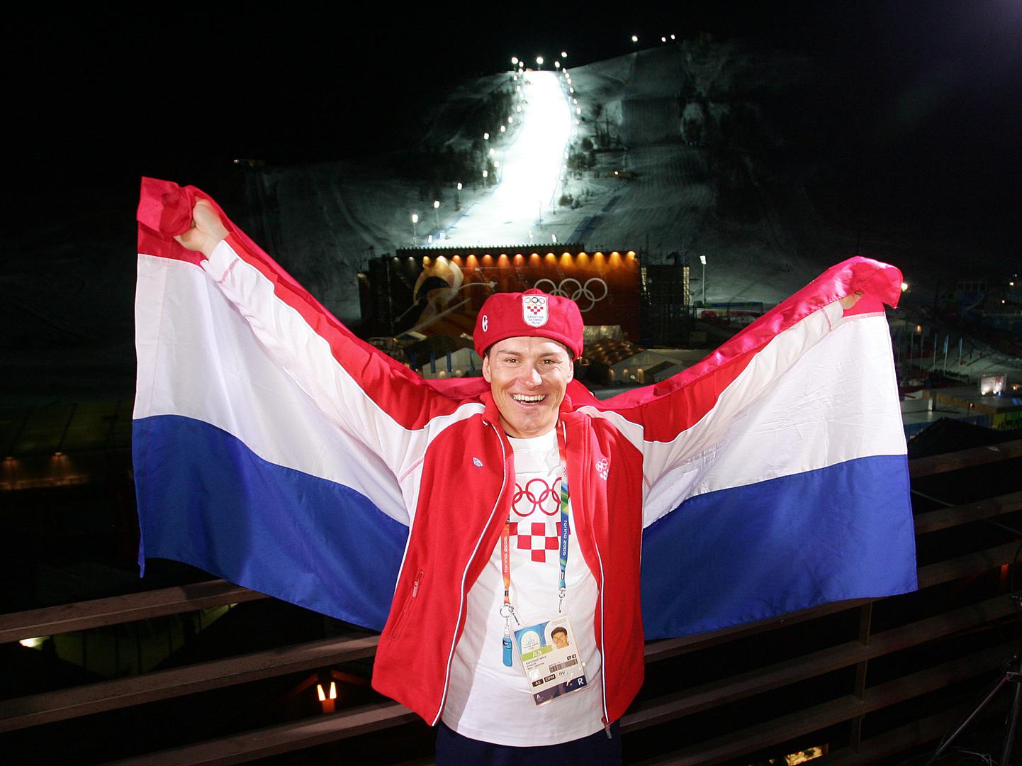 U Svjetskom kupu ukupno je ostvario 26 pobjeda, a 60 je puta završavao na pobjedničkom postolju