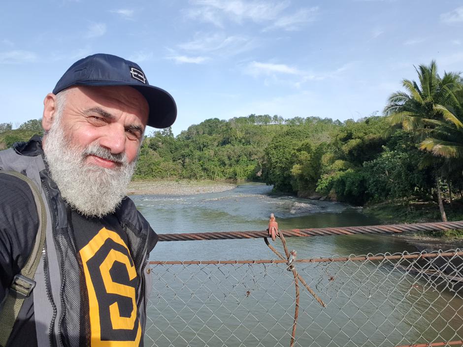 Pater Ivan Ike Mandurić na Filipinima