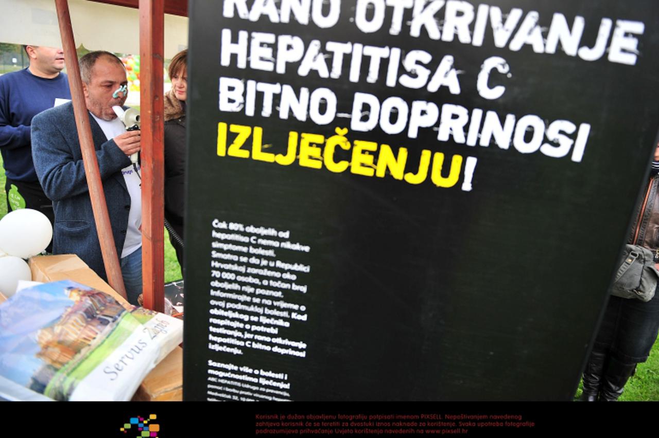 '25.10.2008., Zagreb - Akcija Hrvatske udruge Transplant na Jarunu. Svi na svijetu hodamo za novi ?ivot. Sa sudionicima prohodati krug (5 kilometara) oko Jarunskog jezera.  Photo:Antonio Bronic/Vecern