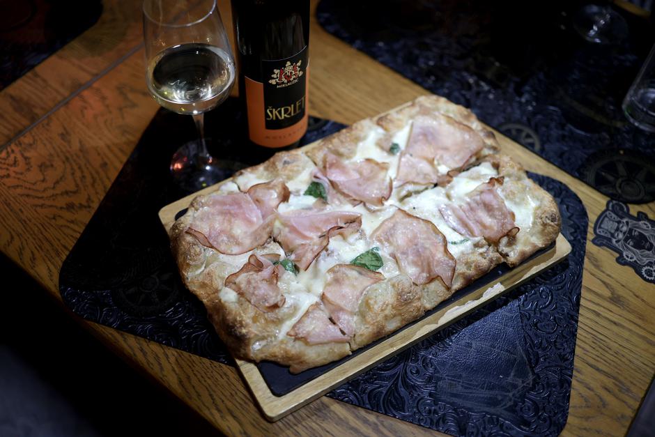 Zagreb: Pizzeria Mrs. Fogg