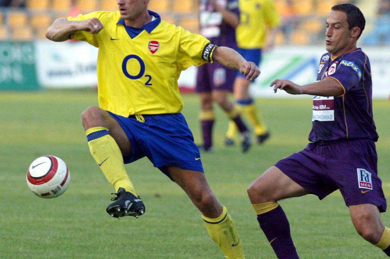 Dennis Bergkamp  