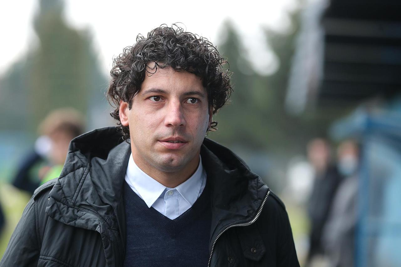 Zagreb: Zagrijavanje igrača uoči utakmice 1/8 finala Hrvatskog kupa između Rudeša i Dinama