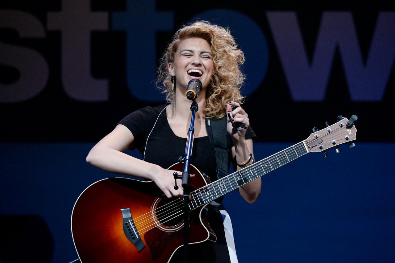 Tori Kelly