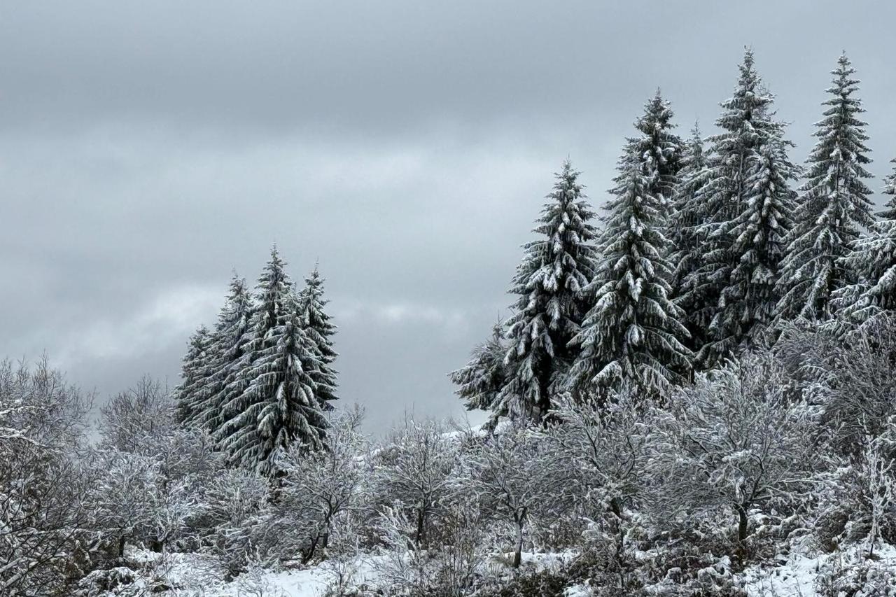 Žumberak prekriven snijegom