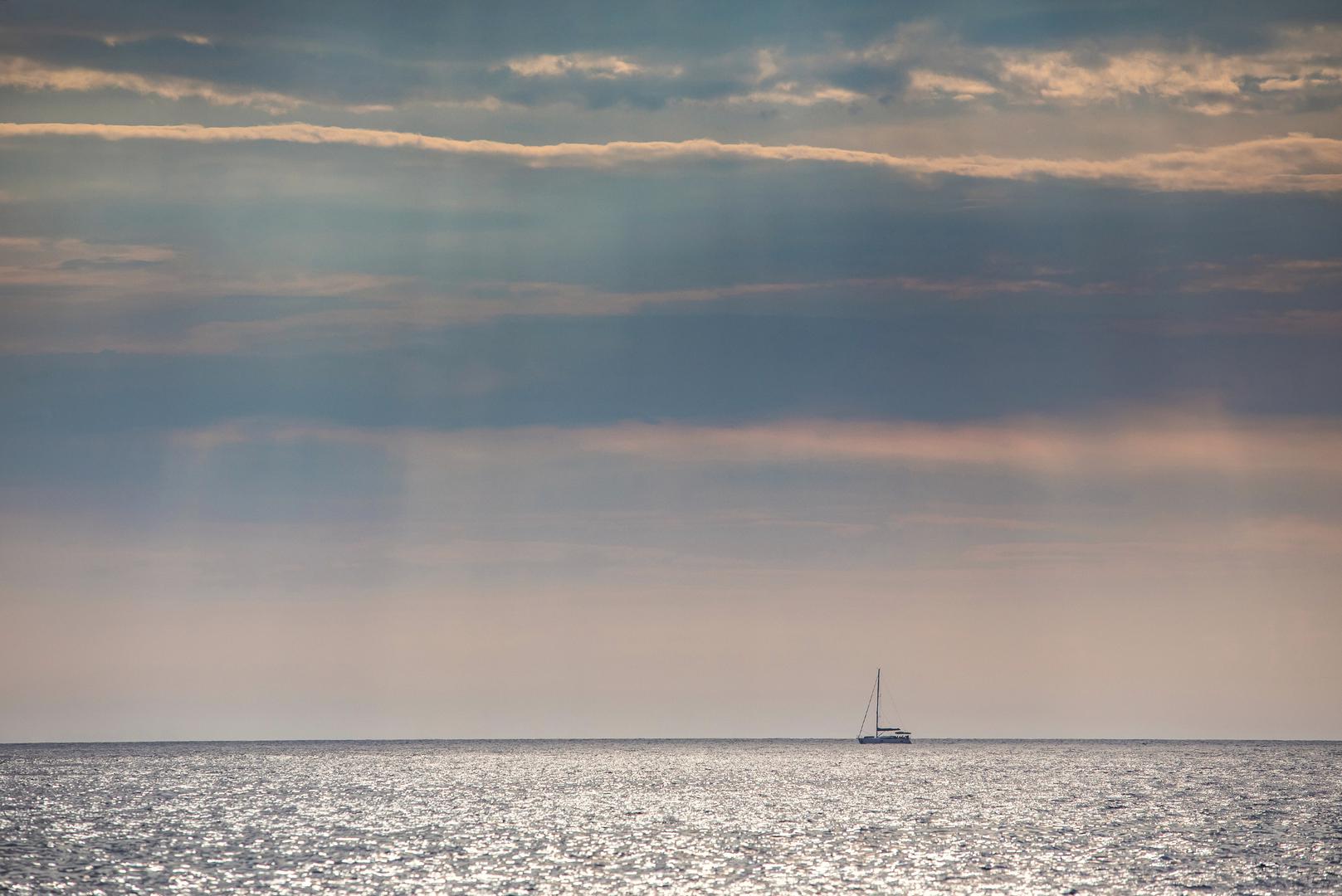 25.07.2021., Komiza, Otok Vis -  Komiza se nalazi na zapadnoj strani otoka Visa u dubokom Komiskom zaljevu. Photo:Davor Javorovic/PIXSELL