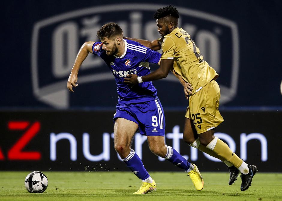 Zagreb: Derbi Dinama i Hajduka na stadionu u Maksimiru