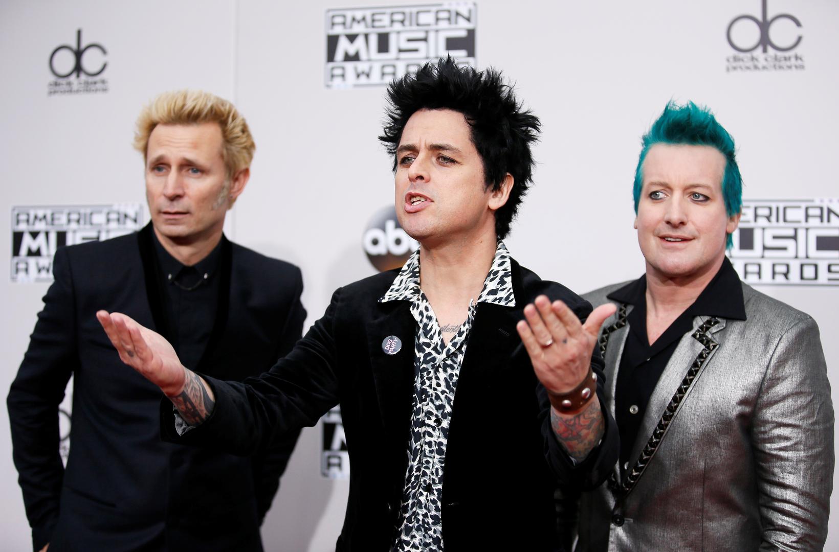 Popularni punk-rock band Green Day otkazao je koncerte u Singapuru, Tajlandu, Filipinima, Hong Kongu, Južnoj Koreji i Japanu. Ispričali su se fanovima. 