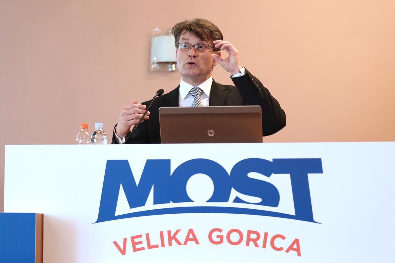 Tribina MOST-a na temu: Kako riješiti problem skupog grijanja u Velikoj Gorici