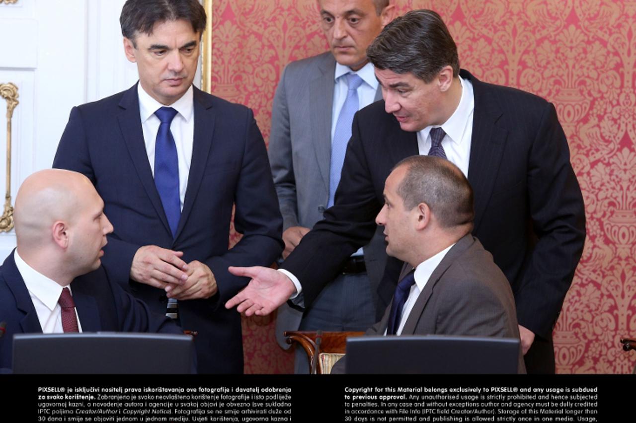 '01.08.2013., Zagreb - U Banskim dvorima  odrzana je posljednja sjednica Vlade RH prije ljetne stanke. Photo: Patrik Macek/PIXSELL'