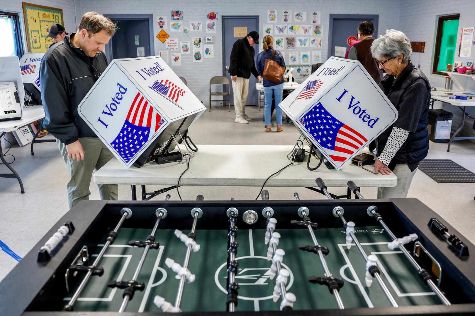 People vote in the South Carolina Republican presidential primary election, at Moultrie Playground in Charleston, South Carolina, U.S., February 24. 2024. REUTERS/Evelyn Hockstein Photo: Evelyn Hockstein/REUTERS