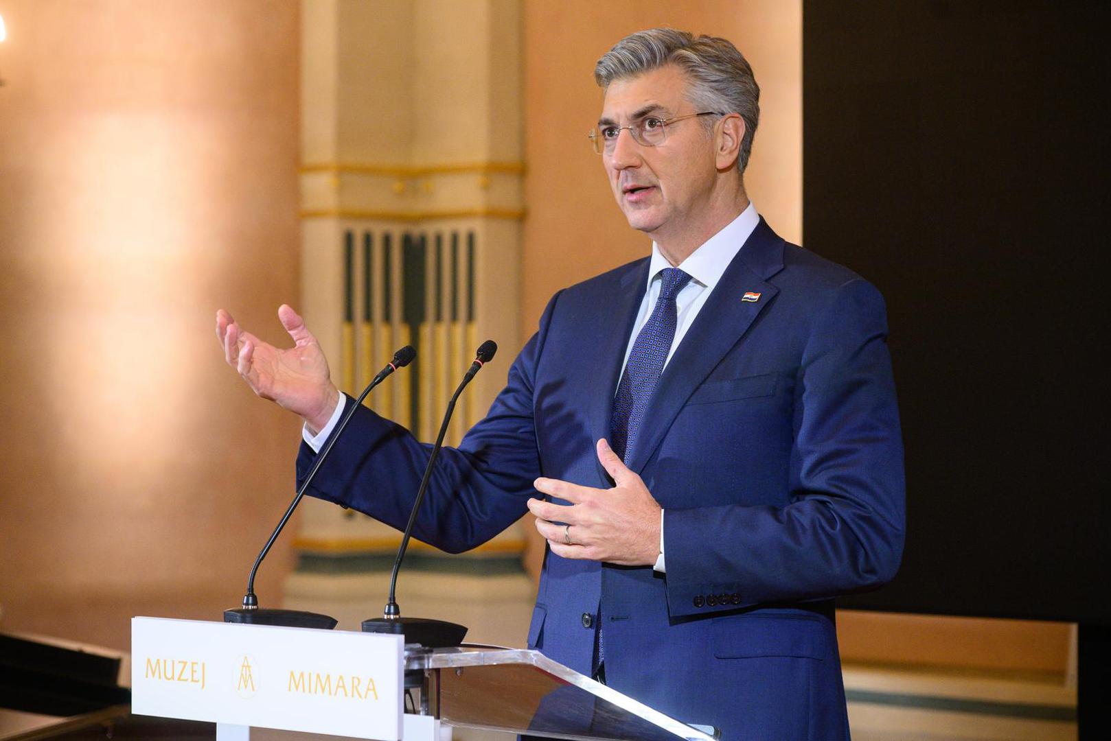 Predsjednik Vlade Andrej Plenković rekao je kako su u tom projektu, vrijednom 70 milijuna eura, sintetizirali tzv. blending financijskih izvora i sredstva iz Fonda solidarnosti i Nacionalnog plana oporavka i otpornosti te državnog proračuna.